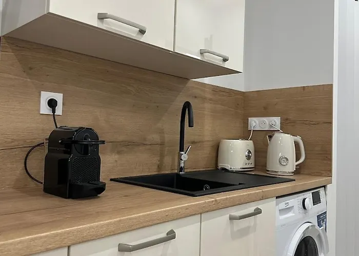 Lägenhet Cosy Parking Prive *