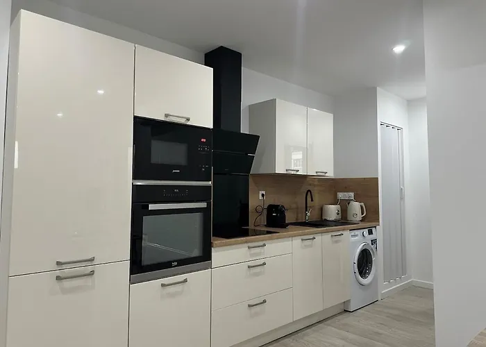 Lägenhet Cosy Parking Prive *