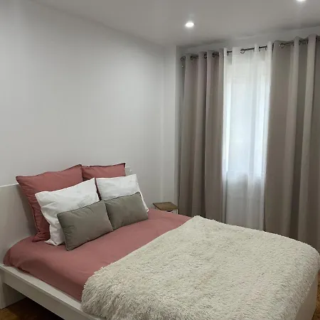 Cosy Parking Prive Apartment *